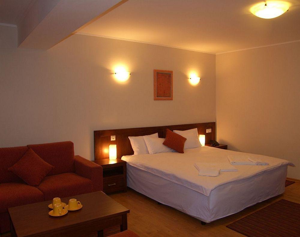 Hotel Smilen Смолян Екстер'єр фото