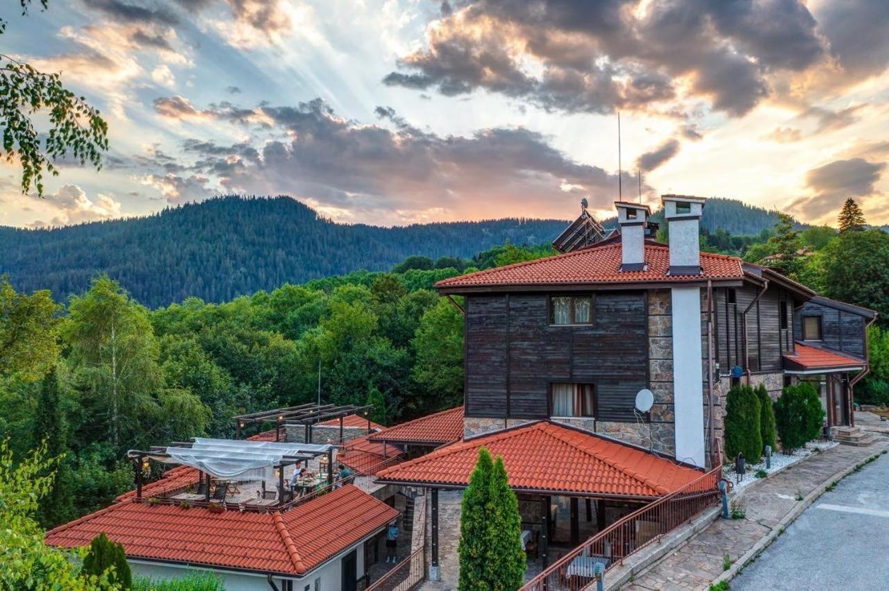Hotel Smilen Смолян Екстер'єр фото