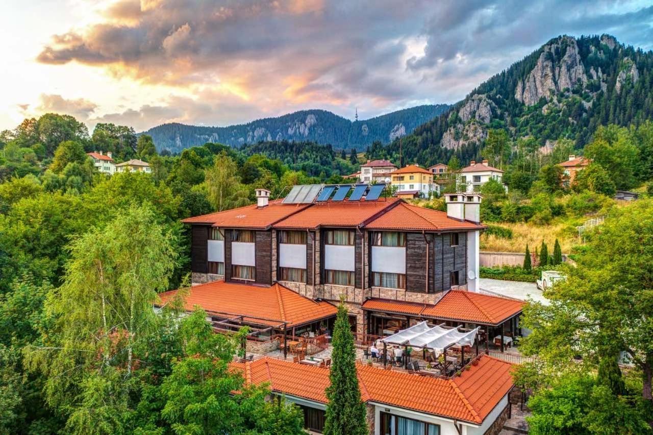 Hotel Smilen Смолян Екстер'єр фото