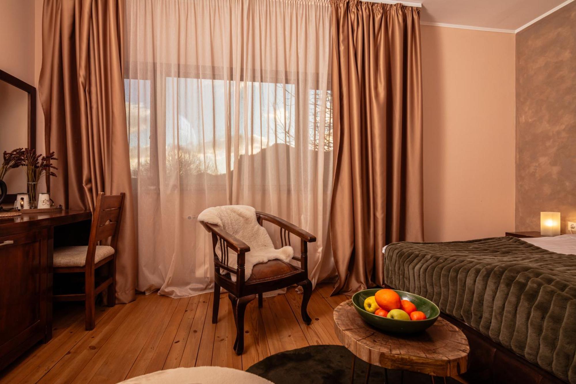 Hotel Smilen Смолян Екстер'єр фото