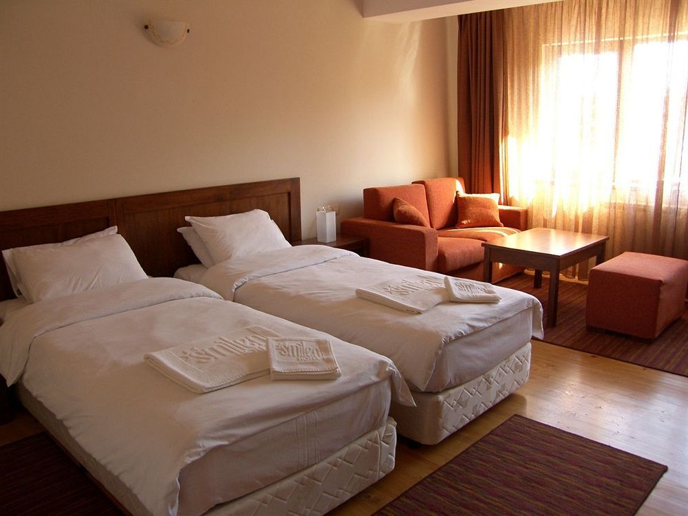 Hotel Smilen Смолян Екстер'єр фото